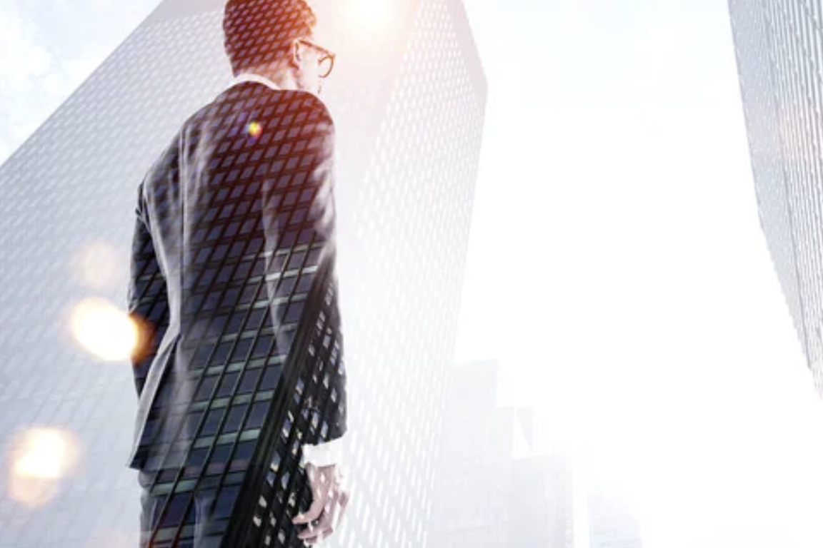 AI Empowers Solo Practitioners to Outperform Firms image of lawyer with building background