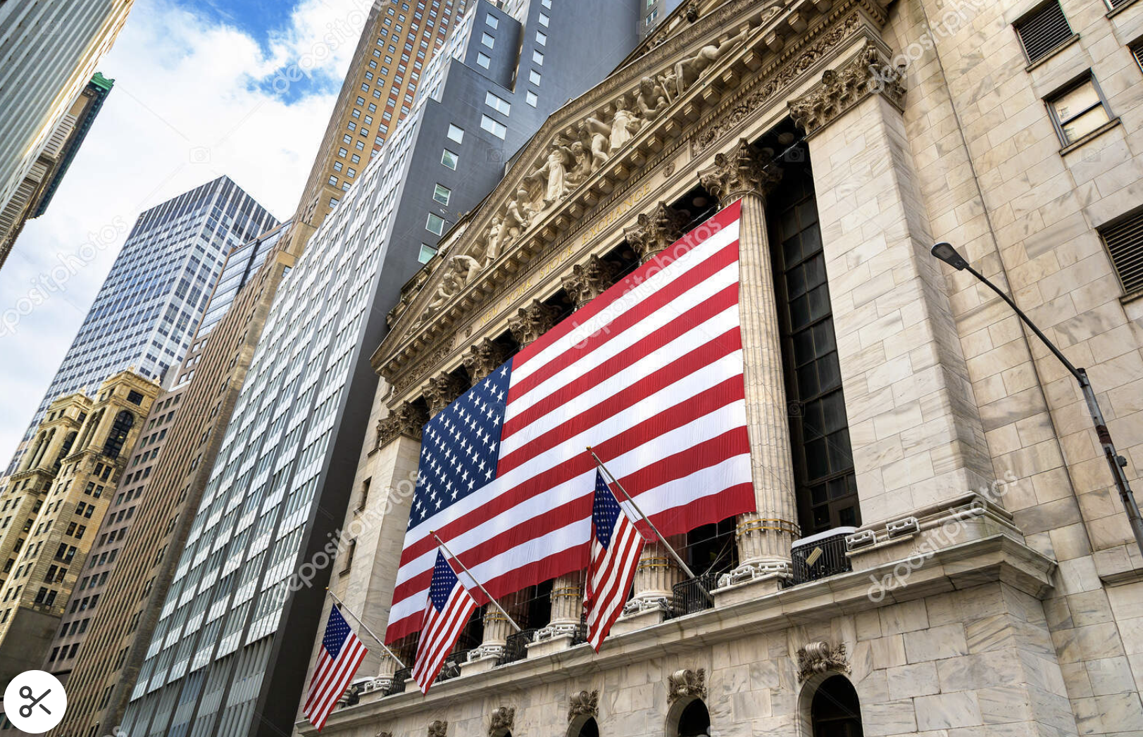 USA Banner on a criminal building